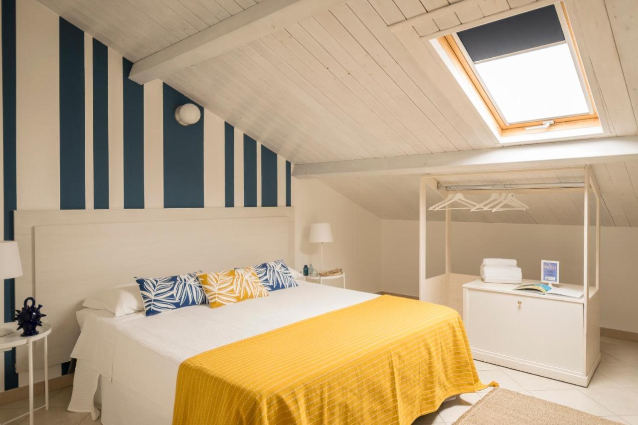 Civico 64 Bed & Breakfast In Mansarda Palmi Eksteriør billede